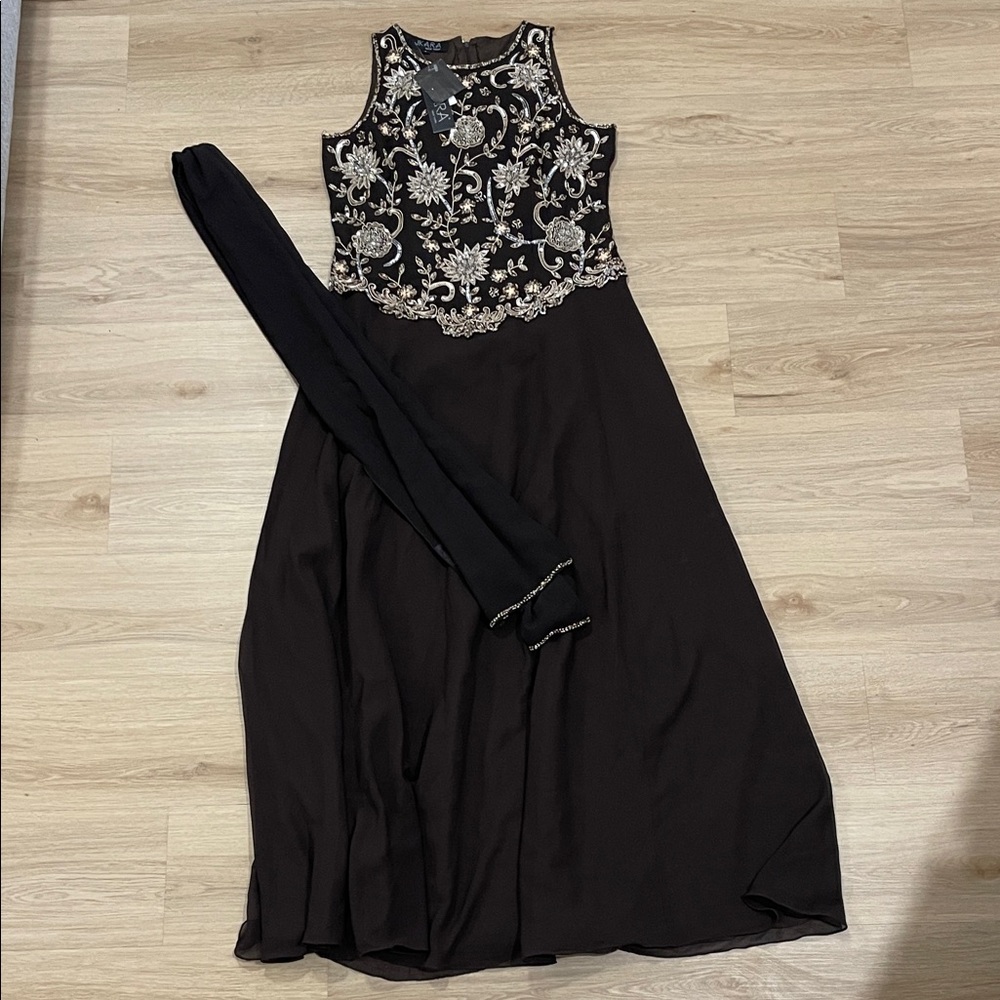 J Kara Elegant Brown and Cream Embroidered Maxi Dress